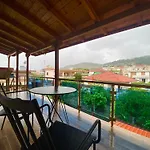 - View Of Castle & Traditional Breakfast Berati