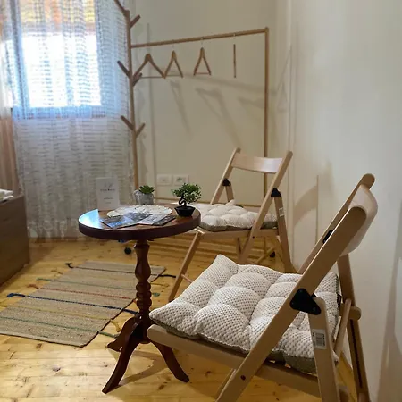 - View Of Castle & Traditional Breakfast