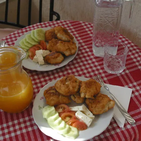 - View Of Castle & Traditional Breakfast Berat