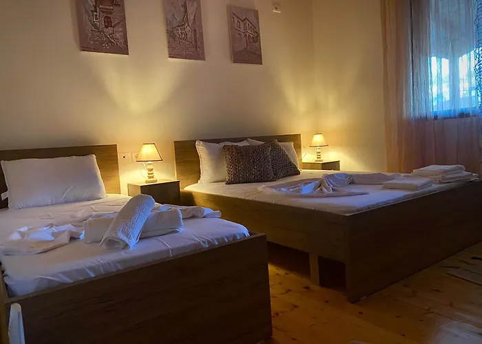 Guest house - View Of Castle & Traditional Breakfast