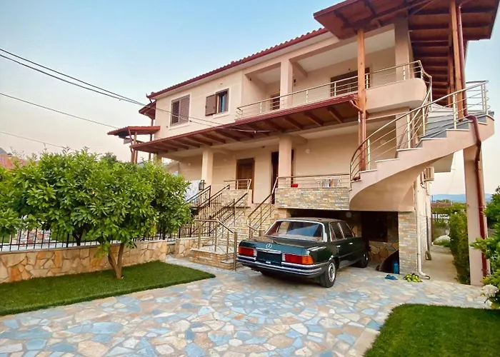 Guest house - View Of Castle & Traditional Breakfast *