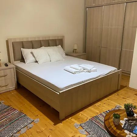 Konukevi - View Of Castle & Traditional Breakfast Berat