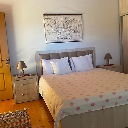 Guest house - View Of Castle & Traditional Breakfast Berat