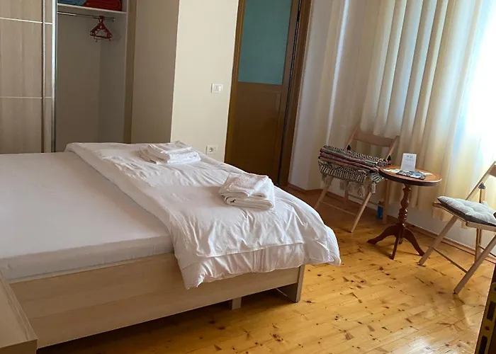 - View Of Castle & Traditional Breakfast * Berat