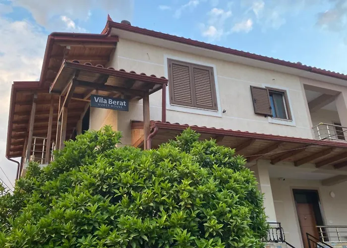Gasthof - View Of Castle & Traditional Breakfast