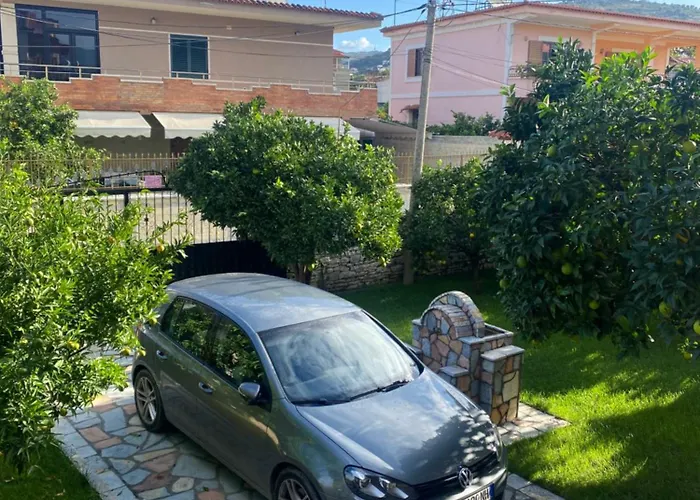 - View Of Castle & Traditional Breakfast 招待所 *